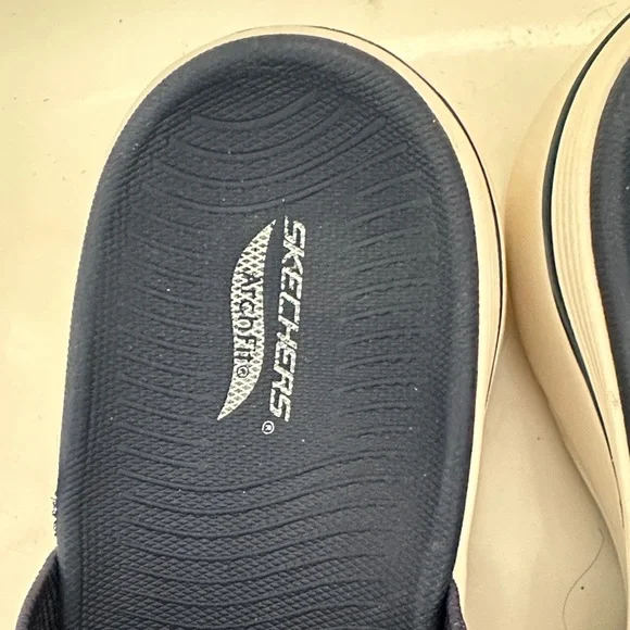 Skechers Navy Blue Women's Sandals - Picture 2 of 5